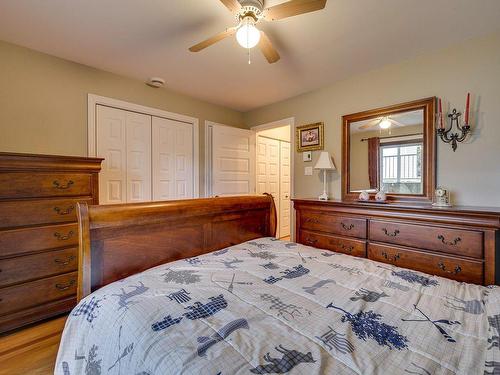 Master bedroom - 4871 Boul. Cleroux, Laval (Chomedey), QC - Indoor Photo Showing Bedroom