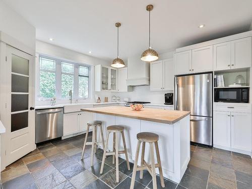 Cuisine - 42 Rue De Sorel, Blainville, QC - Indoor Photo Showing Kitchen With Upgraded Kitchen