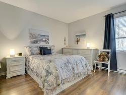 Master bedroom - 