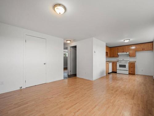 Overall view - 4683Z  - 4685Z Rue Léonard, Mont-Tremblant, QC - Indoor Photo Showing Kitchen