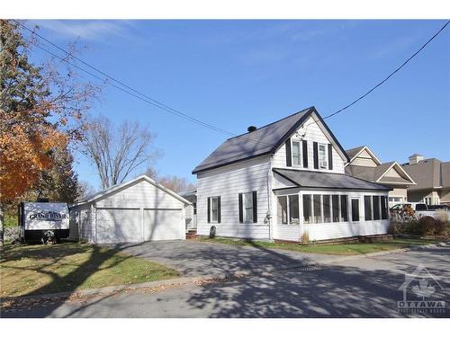 125 Rivington Street, Carp, ON 