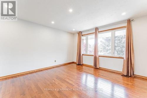 1327 Highway 8, Hamilton, ON - Indoor Photo Showing Other Room