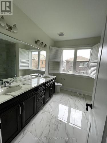 34 Lockyer Drive, Whitby, ON - Indoor Photo Showing Bathroom