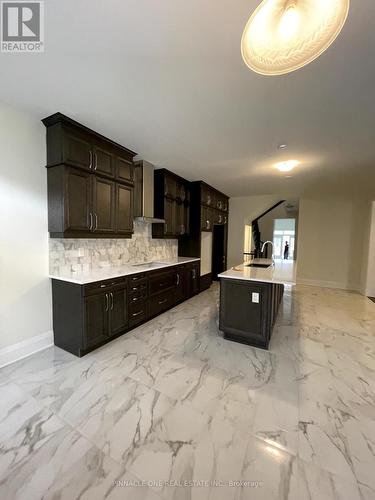 34 Lockyer Drive, Whitby, ON - Indoor Photo Showing Kitchen