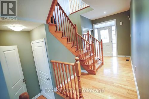 30 Mansard Drive, Richmond Hill, ON - Indoor Photo Showing Other Room