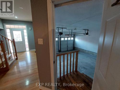 30 Mansard Drive, Richmond Hill, ON - Indoor Photo Showing Other Room