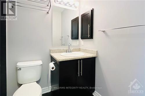 280 Celtic Ridge Crescent, Ottawa, ON - Indoor Photo Showing Bathroom