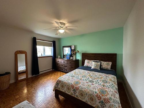 Bedroom - 11 Av. Du Bassin N., Montmagny, QC - Indoor Photo Showing Bedroom