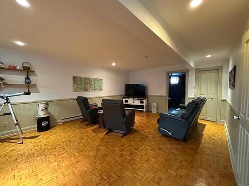 Family room - 11 Av. Du Bassin N., Montmagny, QC - Indoor