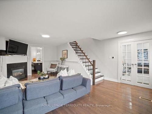 124 Toronto St S, Uxbridge, ON - Indoor Photo Showing Living Room With Fireplace