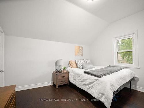 124 Toronto St S, Uxbridge, ON - Indoor Photo Showing Bedroom