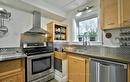 83 Hammond Rd, Mississauga, ON  - Indoor Photo Showing Kitchen 