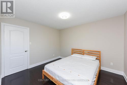 4233 Tea Garden Circle, Mississauga, ON - Indoor Photo Showing Bedroom