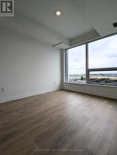 1908 - 127 Broadway Avenue, Toronto, ON - Indoor Photo Showing Other Room