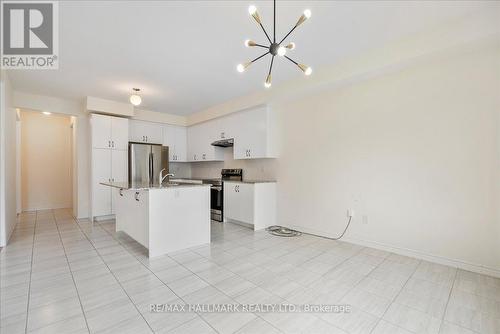 Upper - 4 Bannister Road, Barrie, ON - Indoor Photo Showing Kitchen