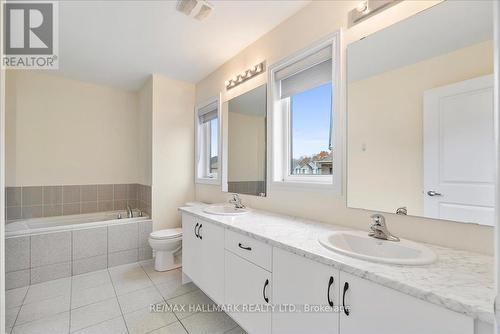 Upper - 4 Bannister Road, Barrie, ON - Indoor Photo Showing Bathroom