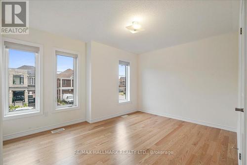 Upper - 4 Bannister Road, Barrie, ON - Indoor Photo Showing Other Room