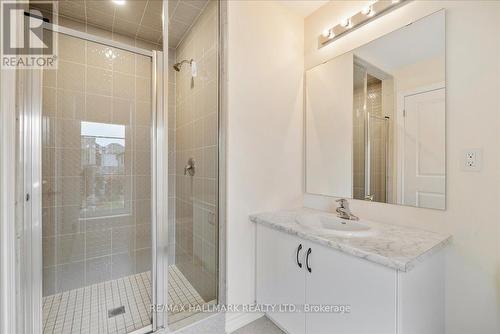 Upper - 4 Bannister Road, Barrie, ON - Indoor Photo Showing Bathroom