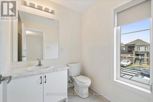 Upper - 4 Bannister Road, Barrie, ON - Indoor Photo Showing Bathroom