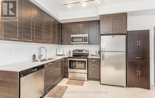 901 - 50 Bruyeres Mews, Toronto, ON - Indoor Photo Showing Kitchen With Double Sink