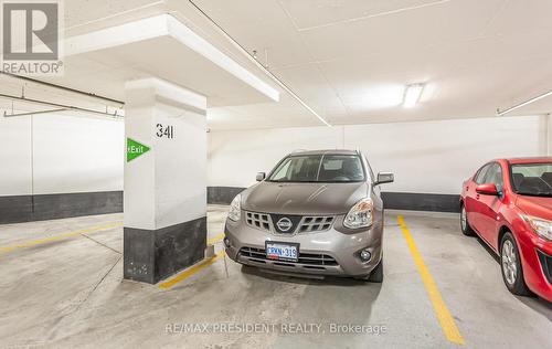 901 - 50 Bruyeres Mews, Toronto, ON - Indoor Photo Showing Garage