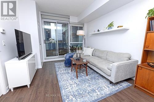 1301 - 500 Sherbourne Street, Toronto, ON - Indoor Photo Showing Living Room