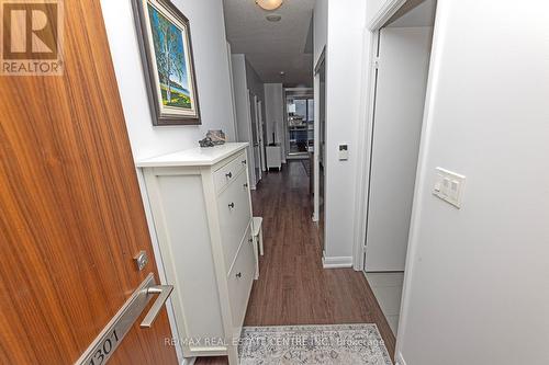 1301 - 500 Sherbourne Street, Toronto, ON - Indoor Photo Showing Other Room