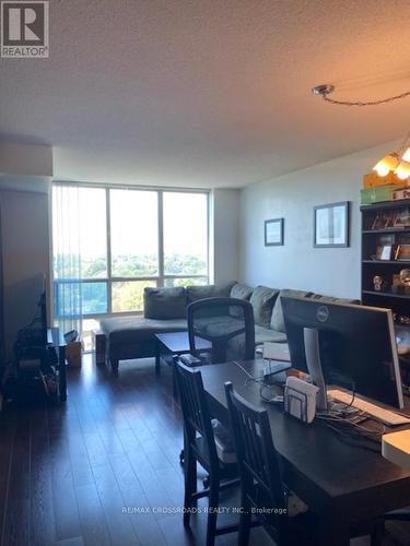 1511 - 233 Beecroft Road, Toronto, ON - Indoor Photo Showing Living Room