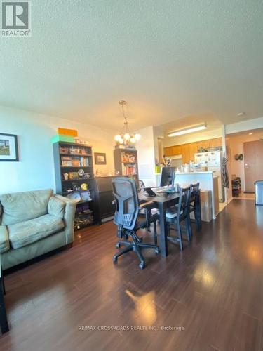 1511 - 233 Beecroft Road, Toronto, ON - Indoor Photo Showing Living Room