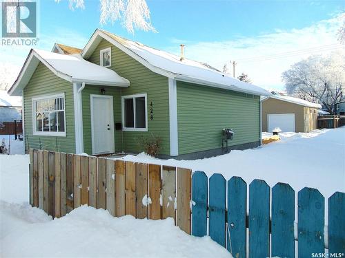 428 F Avenue S, Saskatoon, SK - Outdoor