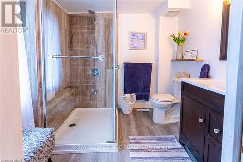 195 Lincoln Road W, Fort Erie (337 - Crystal Beach), ON - Indoor Photo Showing Bathroom