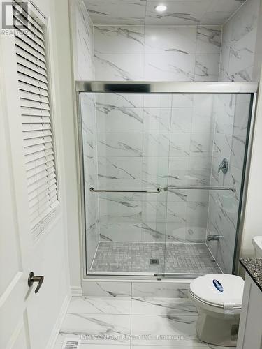 1846 Passionfruit Grove, Pickering, ON - Indoor Photo Showing Bathroom