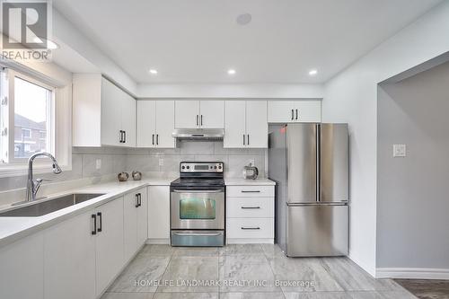 29 Kenborough Court, Markham, ON - Indoor Photo Showing Kitchen