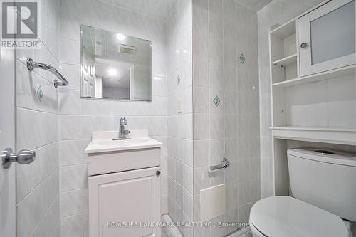 29 Kenborough Court, Markham, ON - Indoor Photo Showing Bathroom