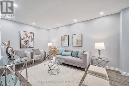 29 Kenborough Court, Markham, ON - Indoor Photo Showing Living Room