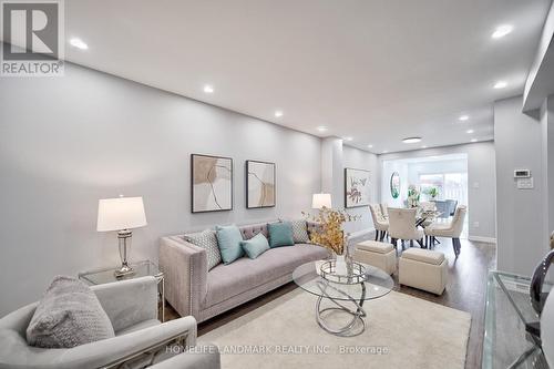 29 Kenborough Court, Markham, ON - Indoor Photo Showing Living Room