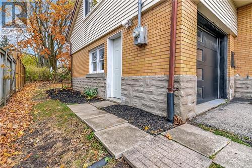 84 Weber Street S, Waterloo, ON - Outdoor