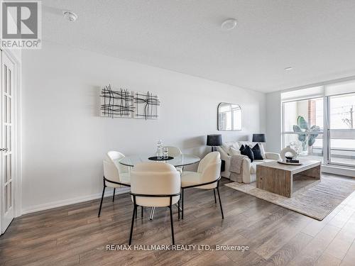 304 - 3091 Dufferin Street, Toronto, ON - Indoor Photo Showing Living Room