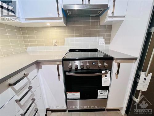 203 - 360 Deschatelets Avenue, Ottawa, ON - Indoor Photo Showing Kitchen