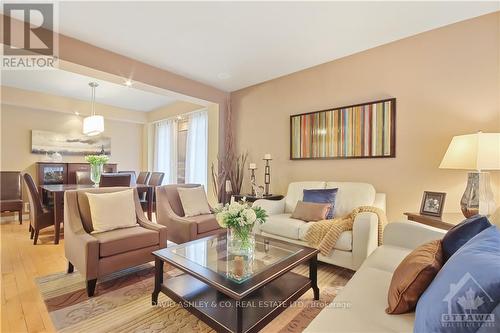 55 Ironside Court E, Ottawa, ON - Indoor Photo Showing Living Room