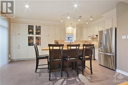 55 Ironside Court E, Ottawa, ON - Indoor Photo Showing Kitchen