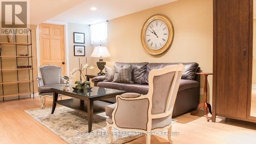 1880 Lakeshore Road, Niagara-On-The-Lake (101 - Town), ON - Indoor Photo Showing Living Room