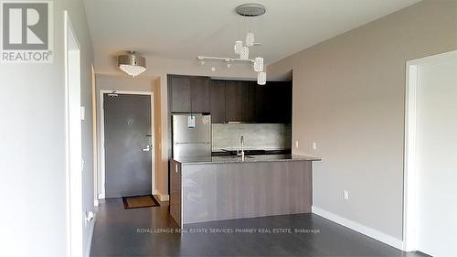 108 - 5025 Harvard Road, Mississauga, ON - Indoor Photo Showing Kitchen