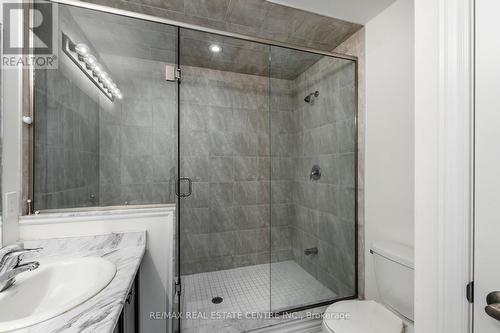 24 - 77 Diana Avenue, Brantford, ON - Indoor Photo Showing Bathroom