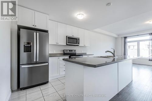 24 - 77 Diana Avenue, Brantford, ON - Indoor Photo Showing Kitchen