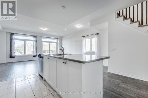 24 - 77 Diana Avenue, Brantford, ON - Indoor Photo Showing Kitchen