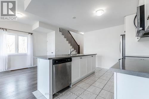 24 - 77 Diana Avenue, Brantford, ON - Indoor Photo Showing Kitchen