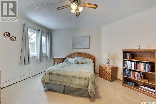 214 960 Assiniboine Avenue, Regina, SK - Indoor Photo Showing Bedroom