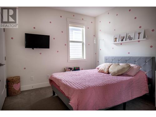 1172 Frost Road, Kelowna, BC - Indoor Photo Showing Bedroom