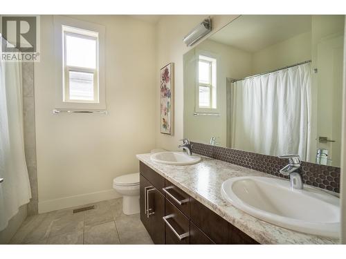 1172 Frost Road, Kelowna, BC - Indoor Photo Showing Bathroom